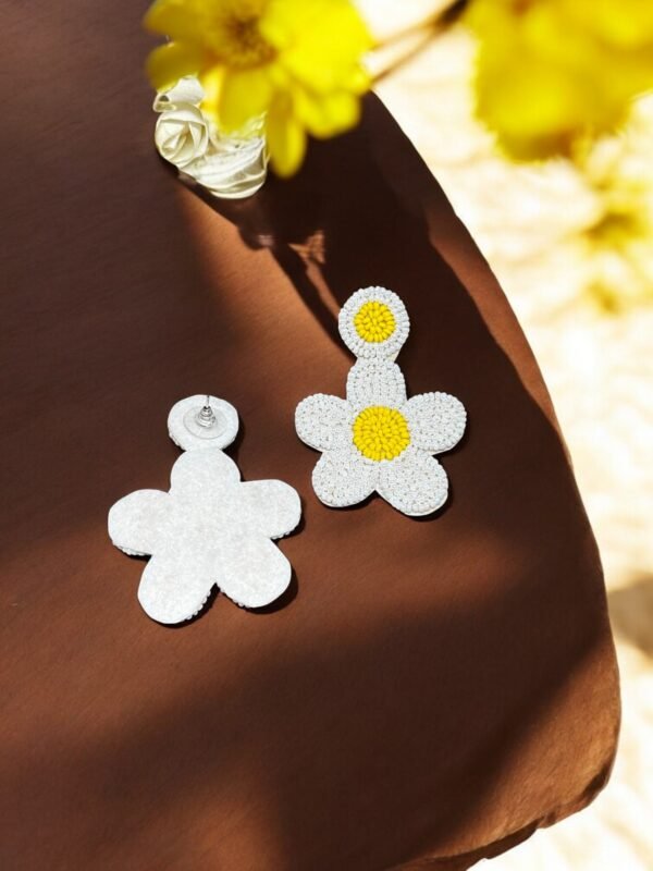 Handmade White Flower Earring - Image 4