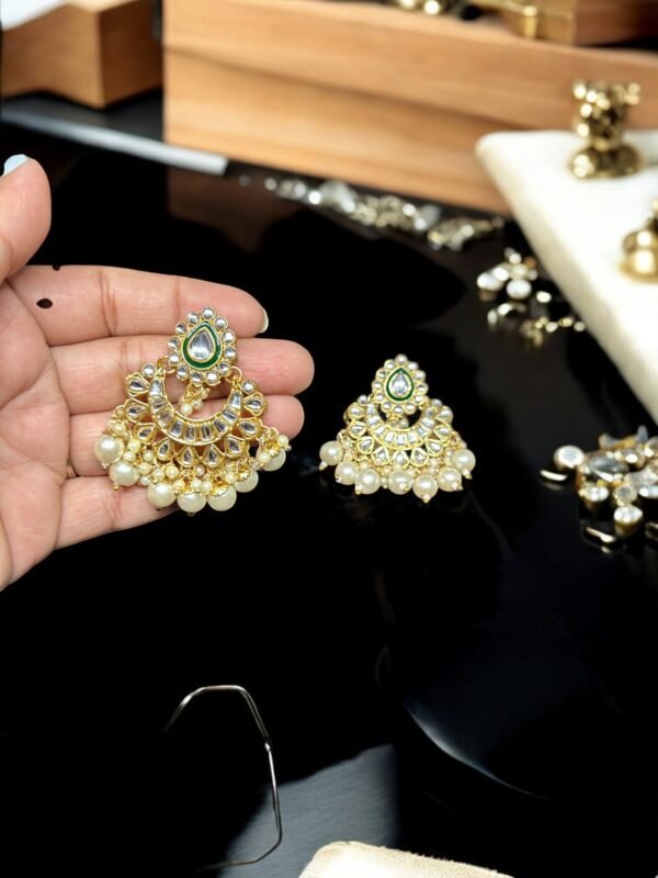 Kundan Gold Plated Green Earring - Image 4