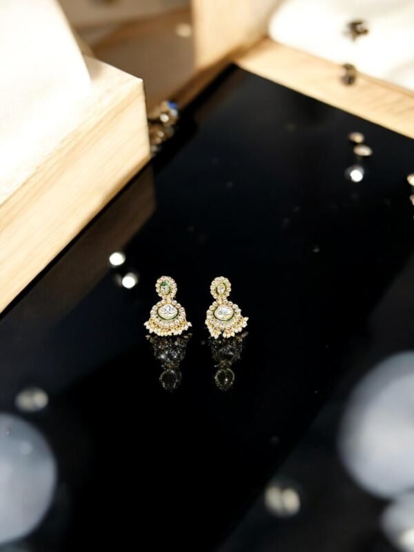 Kundan Gold Plated Green Earring - Image 4