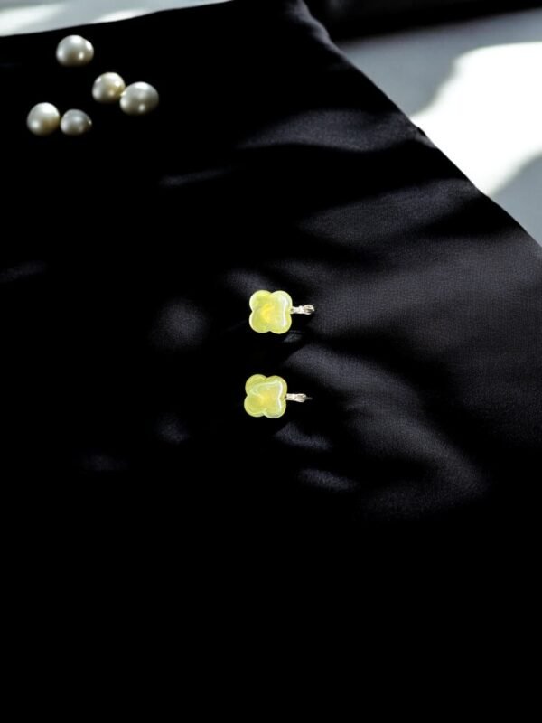 Marble and Gold Shining Hoop Earring - Image 3