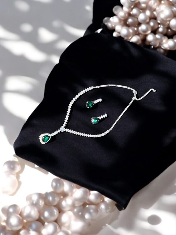 Green Silver Necklace Set - Image 3