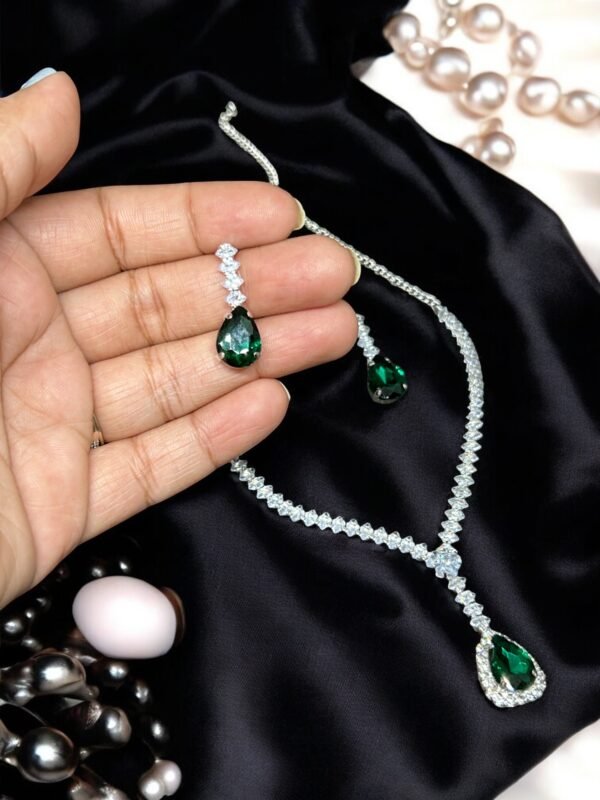 Green Silver Necklace Set - Image 2